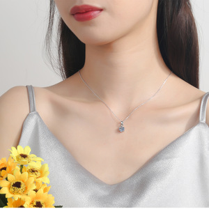Colliers pendentifs Gemmy de qualité supérieure pour femmes, bijoux en moissanite, chaîne en argent, tendance, mariage - Product Image 3