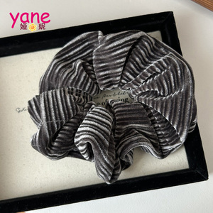 Nouveau velours lourd Vintage <span class=keywords><strong>grande</strong></span> <span class=keywords><strong>taille</strong></span> chouchou couleur unie bande de fosse Patchwork tissu tête fleur <span class=keywords><strong>bandeau</strong></span> pour filles enfants - Product Image 5