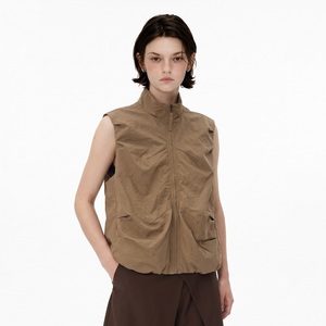 Women's <b>Utility</b> <b>Vest</b> With Zipper Stand Collar And Pockets Windproof Outer Wear Regular Length Solid Color Polyester - Product Image 2