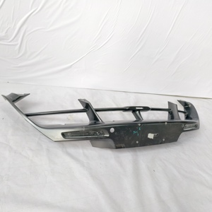 Sección Inferior del Parachoques Trasero Original Usada con Pernos Incluidos para <span class=keywords><strong>720S</strong></span> 2017-2023 OE 14AA974CP, Repuestos para Automóviles - Product Image 3