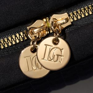LAURA GELLER NEW YORK trapuntato di grande capacità appeso per borsa da toilette Organizer facile da pulire borsa per il trucco da viaggio borsa nera per cosmetici
