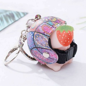 <span class=keywords><strong>Mini</strong></span> dễ thương xe máy Mũ bảo hiểm Móc Chìa Khóa nắp nhỏ đồ trang trí phim hoạt hình Mũ bảo hiểm Keychain - Product Image 2