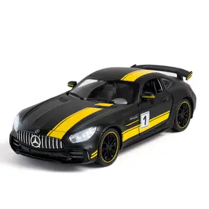 New design 1/24 diecast car toy vehicles realistic interior details sports car model supplier