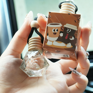 Ambientador colgante para coche con aroma a fresa, botella de vidrio de 8ml, difusor de aceite esencial para coche, accesorio de aromaterapia líquida con cuerda - Product Image 1