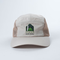 Beige Logotipo de impresión sin estructura Running Camp Caps Wish Mesh Nylon Fabric Camp Cap Alta calidad Custom 5 Panel Camp Cap Sombreros