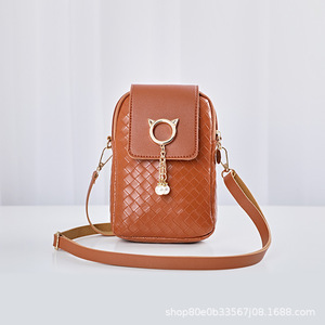 Sac à bandoulière pour femme à faible MOQ, élégant et décoré, avec chaîne et perles, petit sac à monnaie mini pour femme Tanjing - Product Image 5