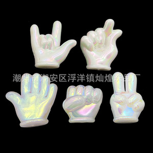 ลูกปัดอะคริลิคการ์ตูนรูปท่ามือ ร็อค กระดาษ กรรไกร หลากสีรุ้ง สำหรับทำพวงกุญแจ DIY แพ็คใหญ่ - Product Image 2