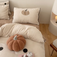 Beige lait polaire serviette broderie couette couverture chaud maison Textile ensemble de literie fournisseur