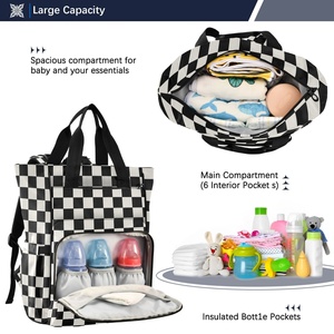 Bolsa de Pañales de Alta Calidad con Estampado Personalizado a Cuadros Blancos y Negros, Mochila de Maternidad para Pañales de Bebé - Product Image 5