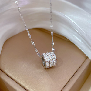 Collana con Ciondolo in Acciaio Inossidabile Placcato <span class=keywords><strong>Oro</strong></span> 18K Antiossidante con Cristalli di Zirconio per Donna - Product Image 6