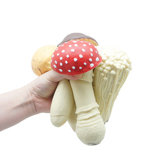 Jouets anti-stress en forme de champignon, jouets sensoriels doux à presser pour soulager l'anxiété, jouets originaux en forme de nourriture pour adultes unisexe - Product Image 5