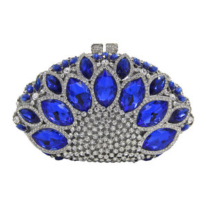 Bolso de Noche Formal de Lujo para Mujer con Pedrería, Cartera de Mano Brillante con Cristales en Forma de Corona, Bolso Deslumbrante para Cóctel o Cena - Product Image 1