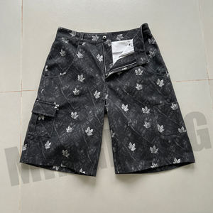 Short streetwear vintage personnalisé à imprimé arbre véritable Short en jean imprimé numérique lavé avec poche cargo - Product Image 1
