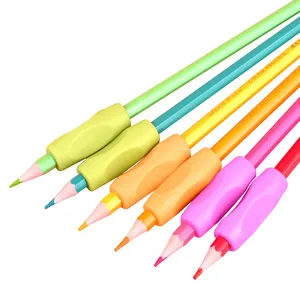 硅胶彩色铅笔夹套装学生儿童促销礼品文具人体工程学铅笔夹
