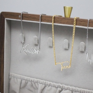 สร้อยคอชื่อสั่งทำ สร้อยคอจี้ตัวอักษรสแตนเลสสตีลส่วนบุคคล พร้อมสายเชื่อมต่อ จัดส่งแบบดรอปชิปปิ้ง - Product Image 4