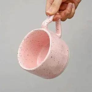 Taza de cerámica Ins de estilo coreano, taza de café con mango en forma de amor rosa de 300ML, taza de <span class=keywords><strong>desayuno</strong></span>, leche, avena, taza de agua, Día de <span class=keywords><strong>San</strong></span> <span class=keywords><strong>Valentín</strong></span> - Product Image 3