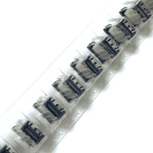 Prise femelle Type C 24 broches 10,5 mm USB 3.1 SMD verticale 180 degrés avec couvercle - Product Image 5