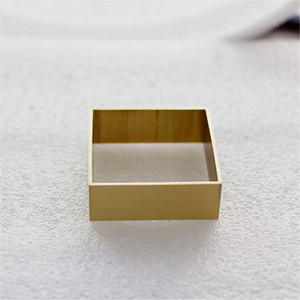 Lot de 15 couvre-pieds carrés en laiton à 4 côtés pour meubles et décoration intérieure, durables - Product Image 2