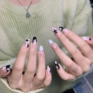 Faux ongles Y2K à presser, 24 pièces, nude et noir, forme cercueil, réutilisables, couvrance totale, en acrylique avec motif étoile - Product Image 5