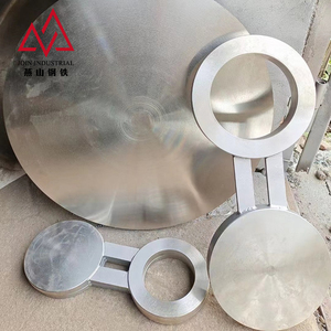 Bride aveugle en forme de 8 en acier allié duplex ASME B16.48 avec <span class=keywords><strong>disque</strong></span> aveugle plein et un <span class=keywords><strong>disque</strong></span> intercalaire perforé - Product Image 5