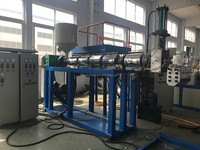 Machine de fabrication de doublure en mousse PE à vis unique pour l'application de feuilles