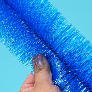 Brosse à plumes en nylon bleu-gris flexible pour le nettoyage domestique, idéale pour les écrans de fenêtre, les stores, les canapés et l'élimination de la poussière - Product Image 1