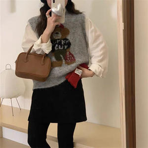 <span class=keywords><strong>Pull</strong></span>-over à col ras du cou imprimé ours dessin animé pour femmes - Product Image 2