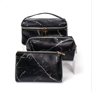 กระเป๋าเครื่องสำอางลายตัวอักษรกระเป๋าใส่เครื่องสำอางกระเป๋าใส่เครื่องสำอางแบบมีซิปปิดหนัง PU ขนาดใหญ่ออกแบบได้ตามต้องการ - Product Image 6