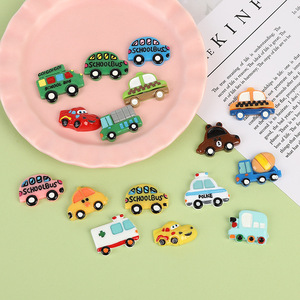 Venta al por mayor accesorios de resina con parte trasera plana varios coches <span class=keywords><strong>ambulancia</strong></span> autobús escolar Taxi camiones de construcción artesanías para niños Decoración - Product Image 4
