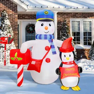 Luar ruangan grosir boneka salju dan Penguin luar ruangan pukulan raksasa Santa mobil halaman dekorasi Natal dapat dipompa dengan lampu