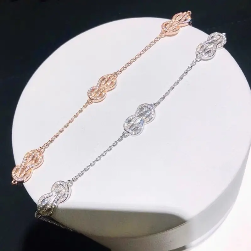 Fredd Fashion High-End Full Diamond Horseshoe Buckle Bracelet 8-Word Simple Design with Gold Plating for Weddings