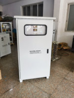 Stabilisateur de tension automatique triphasé TNS 9 kVA avec affichage LED 50 Hz 220 V