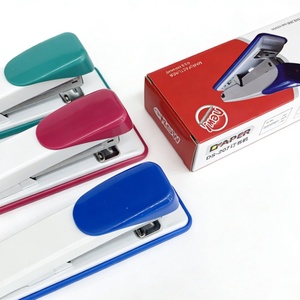 Agrafeuse manuelle portable mini format économique pour bureau, agrafeuse colorée pour étudiants, papeterie pour l'école et le bureau - Product Image 6