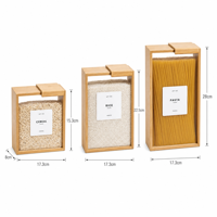 Organisateur de garde-manger contemporain en bambou et verre avec bec verseur à gravité pour céréales, riz, pâtes et farine en vrac