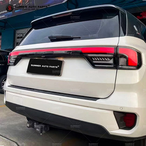 Summer Auto Parts Abs Remplacement Feu de freinage Bande de porte arrière Led Through Tail Rear Light pour Ford Everest Tail Light - Product Image 2