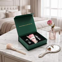 Boîte cadeau magnétique de luxe en forme de livre vert avec insert EVA personnalisé, logo en feuille d'or, emballage cosmétique pour soins de la peau