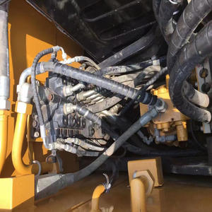 Excavatrice sur chenilles hydraulique d'occasion Sany 75C, modèle 2010, 7 tonnes, godet de 0,3 m, composants principaux : moteur, pompe - Product Image 4