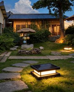 Modernas Lámparas de Poste LED E27 IP65 de Alto Voltaje con Cable para Exteriores, para Decoración de Cercas, Portones, Terrazas y Jardines - Product Image 2