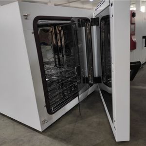 Laboratoire d'essais biologiques sûr et durable Four de séchage programmable de précision à chauffage rapide avec une puissance de 1,8 kW à température maximale de 300 kW - Product Image 5