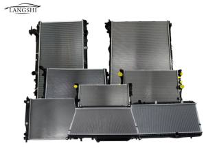 Tanque de agua del radiador de aluminio de refrigeración del motor del coche de las piezas de automóvil para Changan Great Wall <span class=keywords><strong>Iveco</strong></span> FAW Sanya Citroen Wuling Geely Tesla - Product Image 2