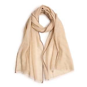 Sciarpe e Scialli da <span class=keywords><strong>Donna</strong></span> in <span class=keywords><strong>Cashmere</strong></span> 100% Tinta Unita con Frange Corte, Hijab Istantaneo di Design - Product Image 2