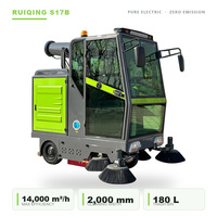 Balayeuse de voirie électrique autoportée 2000 mm, machine de nettoyage de sols industrielle, bac à poussière 180 L, camion de balayage à changement de vitesse intelligent
