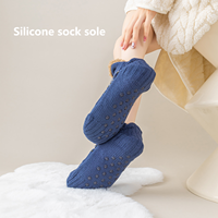 Haute qualité unisexe hiver confortable doux épais polaire moelleux thermique intérieur maison pantoufles chaussettes Logo personnalisé nouveau Design chaussettes antidérapantes