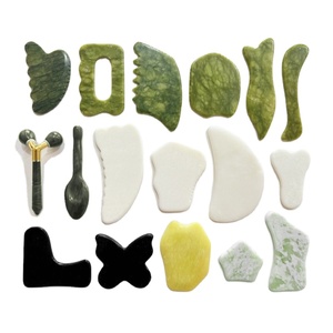 Jade Gua Sha Board Gesichtsspezifisches Schönheitsmassagegerät Grüner Xiuyan Jade Augenmassagestab mit Logo-Design - Product Image 1