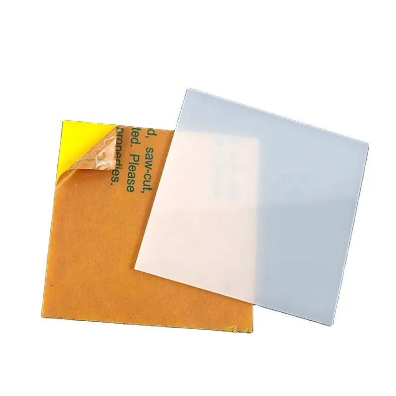 Youyizuo taille personnalisée couleur 0.5mm 4mm 5mm feuilles acryliques en plastique PMMA blanc clair pour la gravure Laser