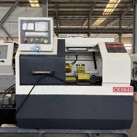 Torno CNC de Cama Plana de Alta Precisión CK0640 para Trabajo Ligero con Control GSK 220V