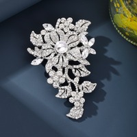 Broche Fleur en Cristal Rouge Tendance, Épingle Scintillante en Strass, Motif Vigne, Clip Lourd pour Écharpe, Blazer, Manteau, Mariage, Fête