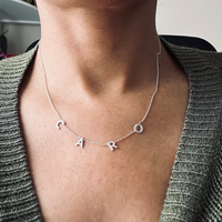 Collier pendentif personnalisé QIUHAN en acier inoxydable plaqué or 18 carats, tendance pour anniversaire, collier avec initiale personnalisée