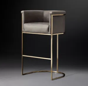 Sgabello Modernista Sassanid OEM Midcentury, Sgabello da Bar e Bancone in Pelle con Schienale a Botte Wexler - Product Image 1