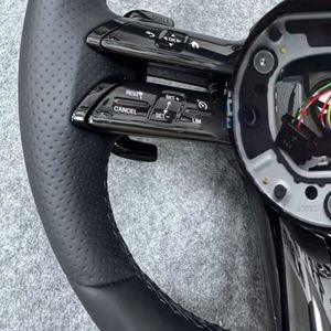 Volant sport en cuir en gros pour Mercedes-Benz <span class=keywords><strong>AMG</strong></span> W204 W205 W167 W213 W222 W207 W212 C209 C63 E63 – Vente directe usine - Product Image 3